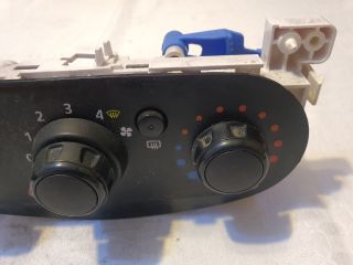 bontott DACIA LOGAN Fűtéskapcsoló (Nem klímás)