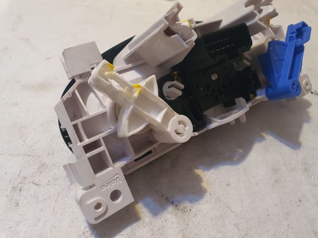 bontott DACIA LOGAN Fűtéskapcsoló (Nem klímás)