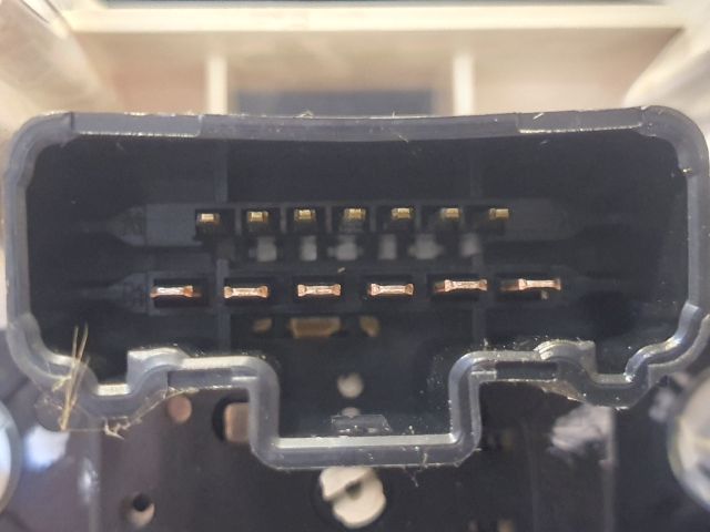 bontott DACIA LOGAN Fűtéskapcsoló (Nem klímás)