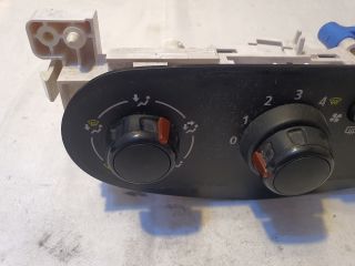 bontott DACIA LOGAN Fűtéskapcsoló (Nem klímás)