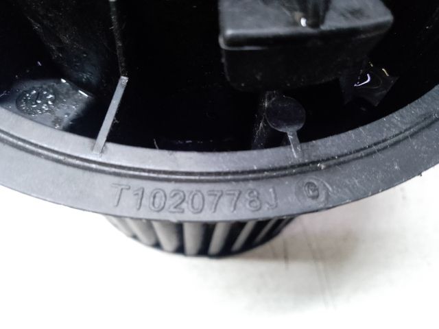 bontott DACIA LOGAN Fűtőmotor (Klímás)