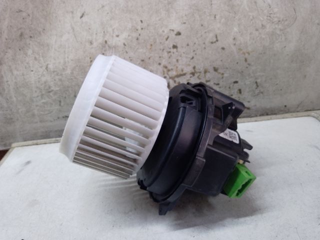 bontott DACIA LOGAN Fűtőmotor (Klímás)