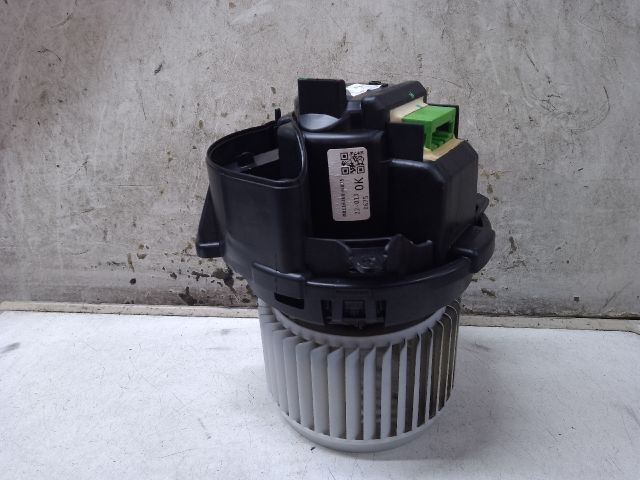 bontott DACIA LOGAN Fűtőmotor (Klímás)