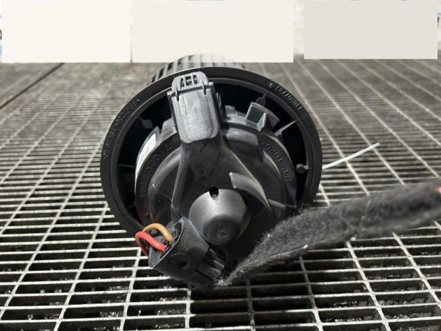 bontott DACIA LOGAN Fűtőmotor (Klímás)