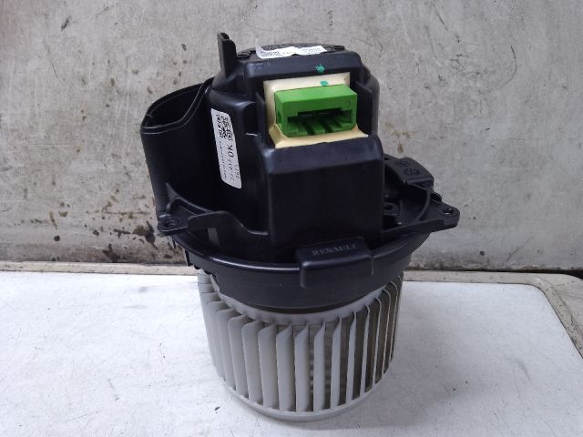 bontott DACIA LOGAN Fűtőmotor (Klímás)