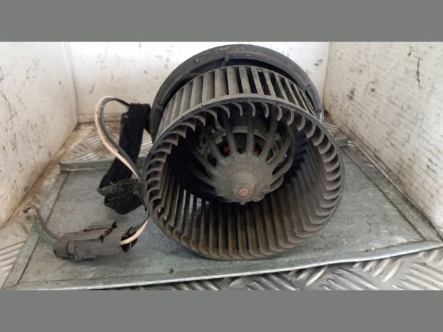 bontott DACIA LOGAN Fűtőmotor (Nem klímás)