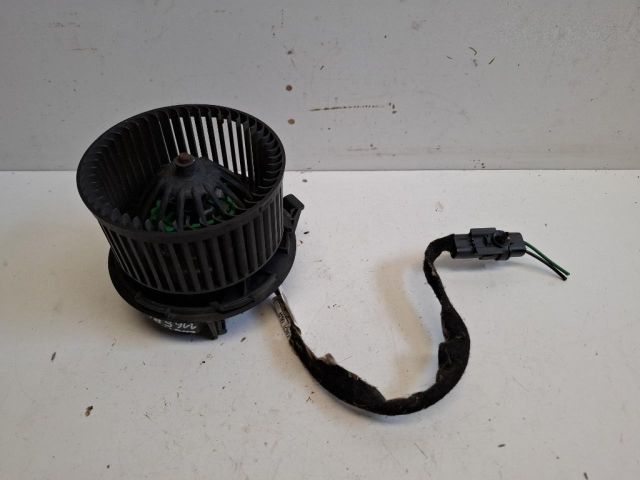 bontott DACIA LOGAN Fűtőmotor (Nem klímás)