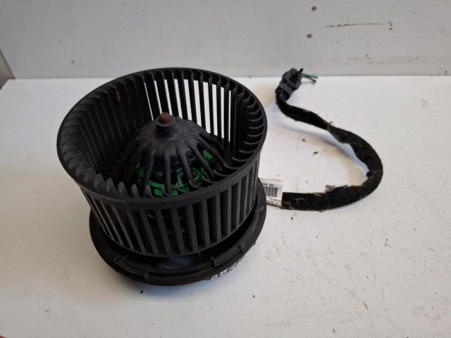 bontott DACIA LOGAN Fűtőmotor (Nem klímás)