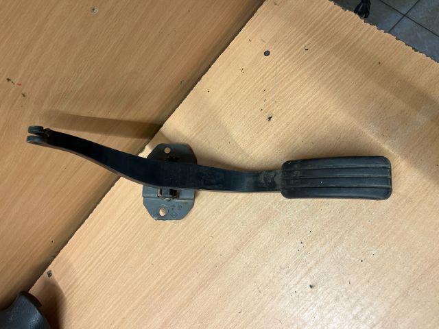 bontott DACIA LOGAN Gázpedál (Mechanikus)