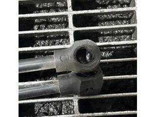 bontott DACIA LOGAN Gázrugós Kitámasztó Teleszkóp Csomagtérajtó (Pozíciófüggetlen)