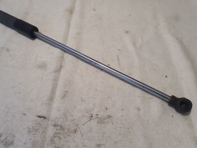 bontott DACIA LOGAN Gázrugós Kitámasztó Teleszkóp Motorháztető