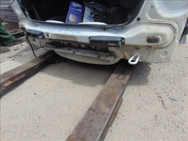 bontott DACIA LOGAN Hátfal