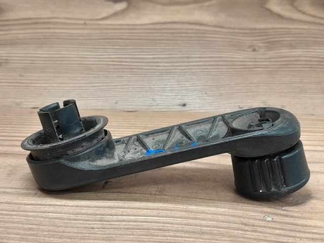 bontott DACIA LOGAN Hátsó Ablaktekerő Kar