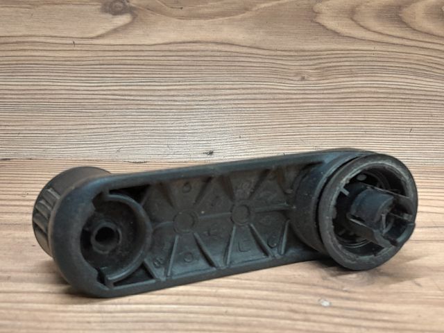 bontott DACIA LOGAN Hátsó Ablaktekerő Kar