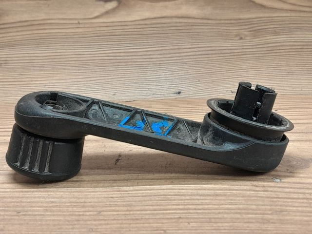 bontott DACIA LOGAN Hátsó Ablaktekerő Kar