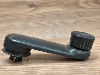 bontott DACIA LOGAN Hátsó Ablaktekerő Kar