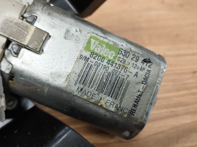 bontott DACIA LOGAN Hátsó Ablaktörlő Motor