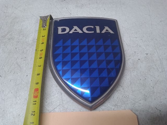 bontott DACIA LOGAN Hátsó Embléma