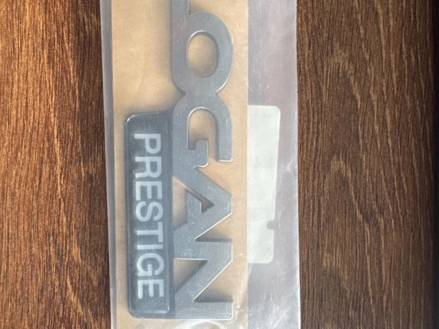 bontott DACIA LOGAN Hátsó Embléma