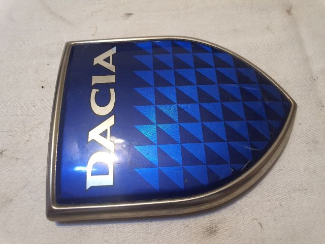 bontott DACIA LOGAN Hátsó Embléma