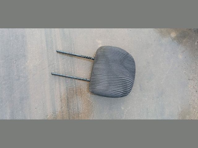 bontott DACIA LOGAN Hátsó Fejtámla