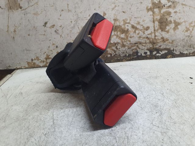 bontott DACIA LOGAN Hátsó középső Biztonsági Öv Csat