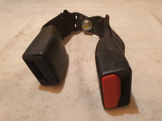 bontott DACIA LOGAN Hátsó középső Biztonsági Öv Csat