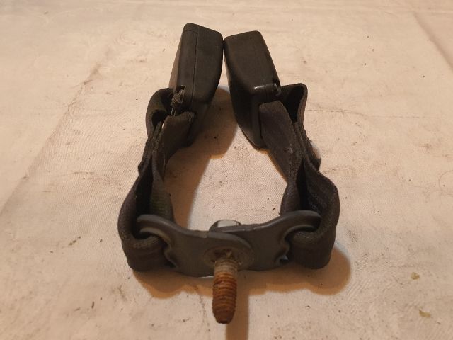 bontott DACIA LOGAN Hátsó középső Biztonsági Öv Csat