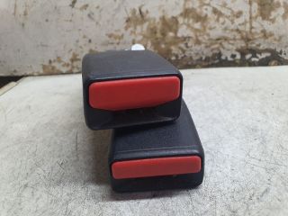 bontott DACIA LOGAN Hátsó középső Biztonsági Öv Csat