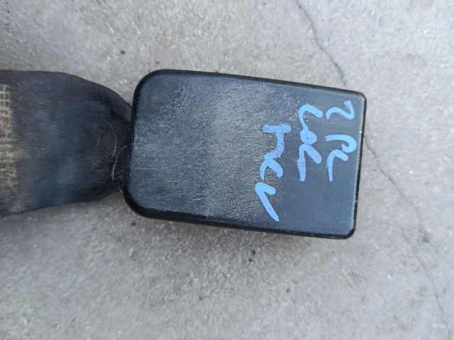 bontott DACIA LOGAN Hátsó középső Biztonsági Öv Csat