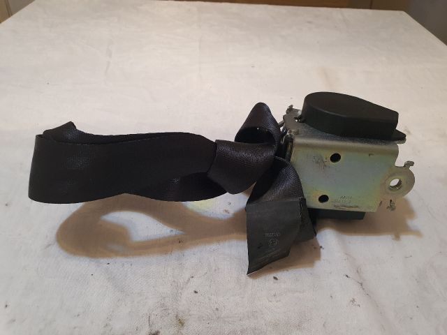 bontott DACIA LOGAN Hátsó középső Biztonsági Öv