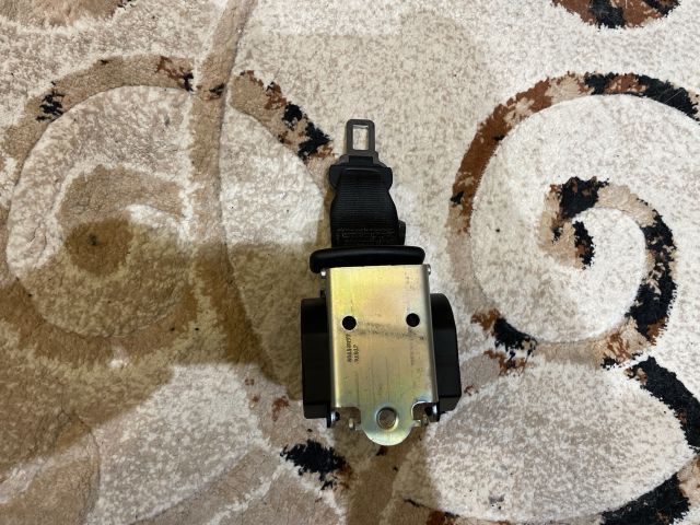 bontott DACIA LOGAN Hátsó középső Biztonsági Öv