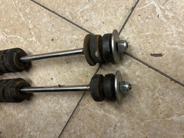 bontott DACIA LOGAN Hátsó Lengéscsillapító Pár