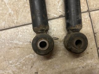 bontott DACIA LOGAN Hátsó Lengéscsillapító Pár