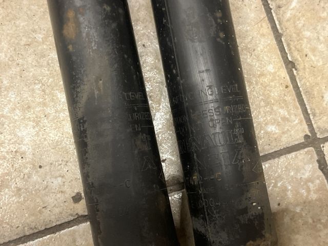 bontott DACIA LOGAN Hátsó Lengéscsillapító Pár