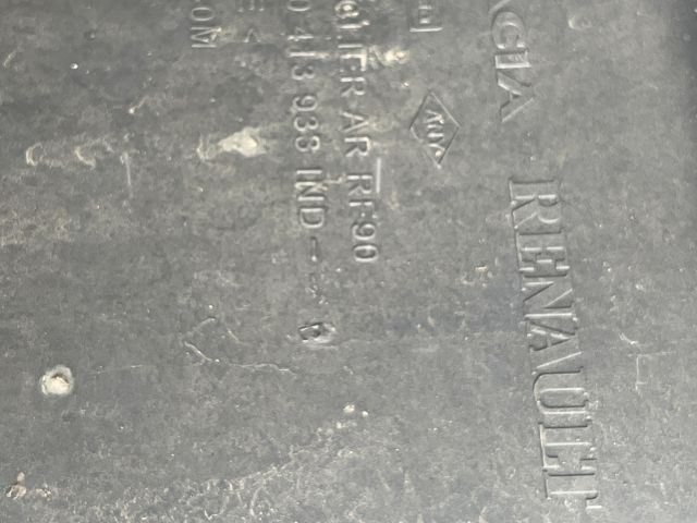 bontott DACIA LOGAN Hátsó Lökhárító (Részeivel)