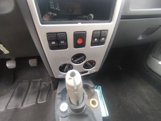 bontott DACIA LOGAN Hátsó Lökhárító (Üresen)