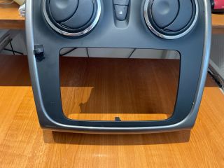 bontott DACIA LOGAN Head-Up Display Keret