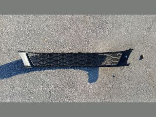 bontott DACIA LOGAN Hűtőrács