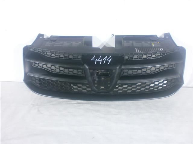 bontott DACIA LOGAN Hűtőrács