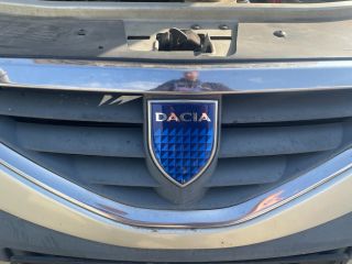 bontott DACIA LOGAN Hűtőrács