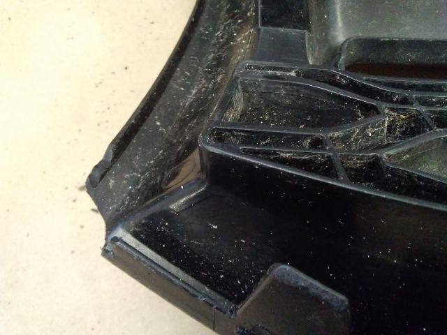 bontott DACIA LOGAN Hűtőrács