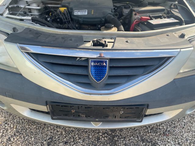 bontott DACIA LOGAN Hűtőrács