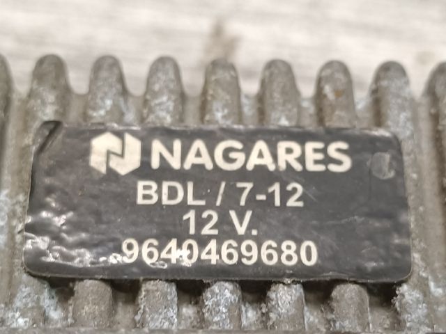 bontott DACIA LOGAN Izzító Relé