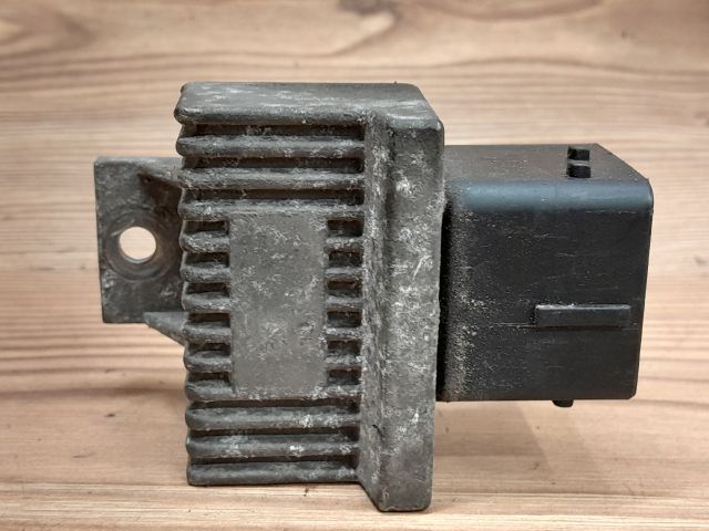 bontott DACIA LOGAN Izzító Relé