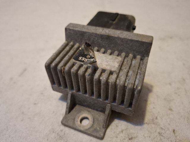 bontott DACIA LOGAN Izzító Relé