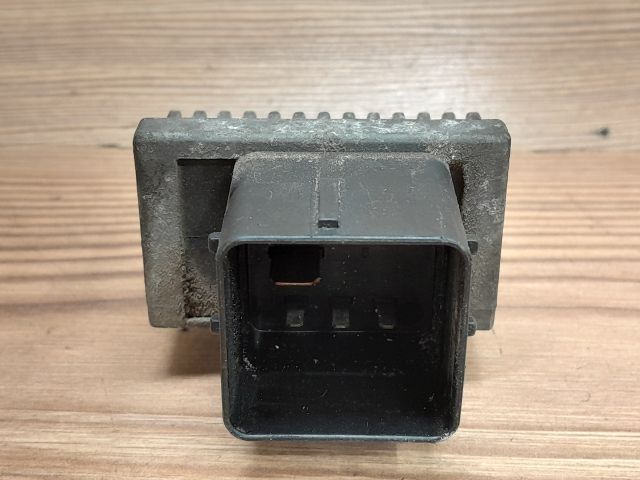 bontott DACIA LOGAN Izzító Relé