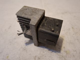 bontott DACIA LOGAN Izzító Relé