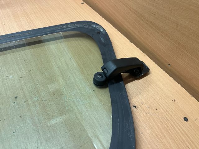 bontott DACIA LOGAN Jobb C Oszlop Oldalablak Üveg