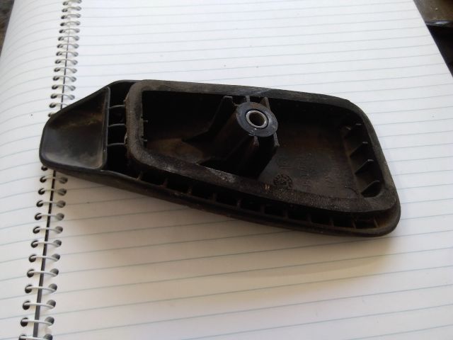 bontott DACIA LOGAN Jobb Csomagtérajtó Ajtóhatároló